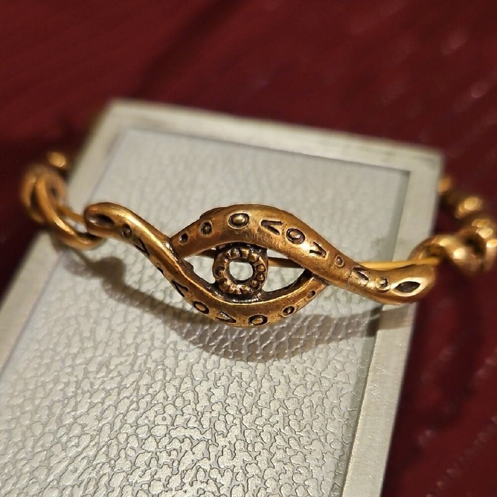 6 Assorted Gold and Silver Bracelets - Picture 2 of 7